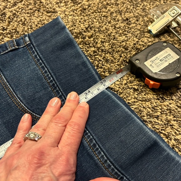 Talbots size 16 pull on denim flare crop pant - Picture 4 of 8